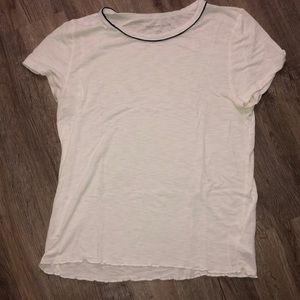 American Eagle t shirt